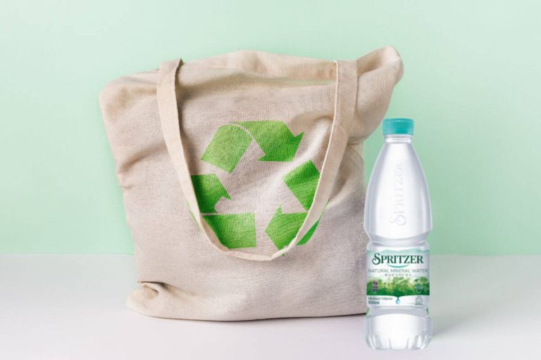 botol air mineral kecil